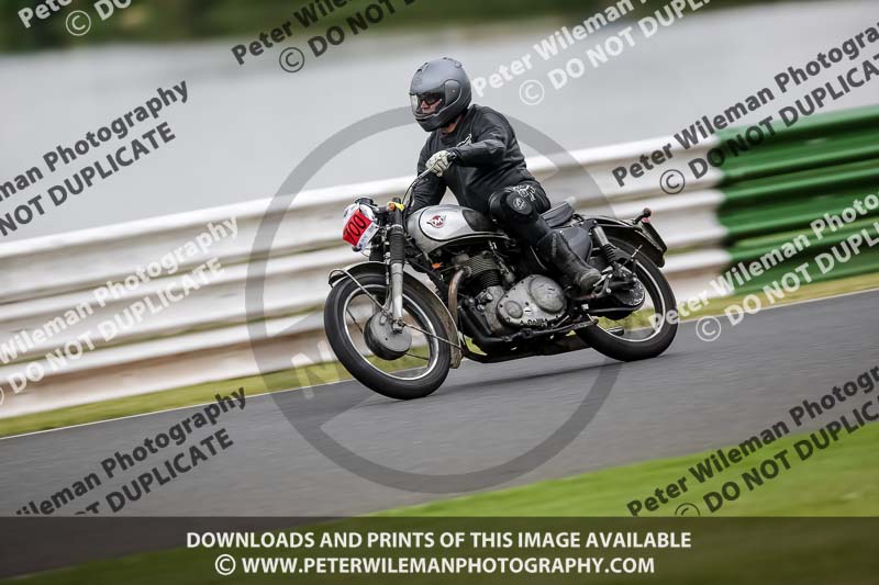 Vintage motorcycle club;eventdigitalimages;mallory park;mallory park trackday photographs;no limits trackdays;peter wileman photography;trackday digital images;trackday photos;vmcc festival 1000 bikes photographs